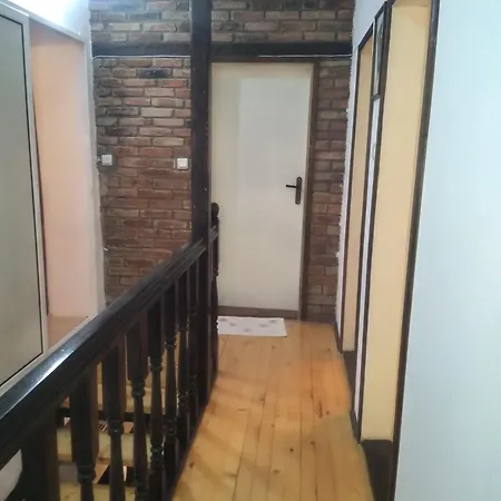Poli Guest house