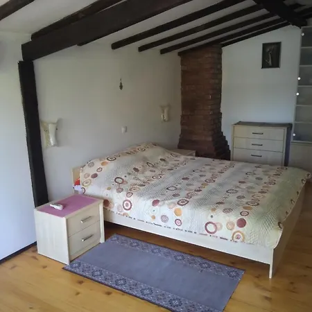 Poli Guest house