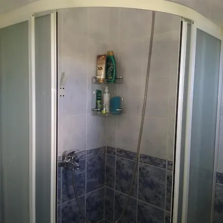 Poli Pensionat Levski (Varna)