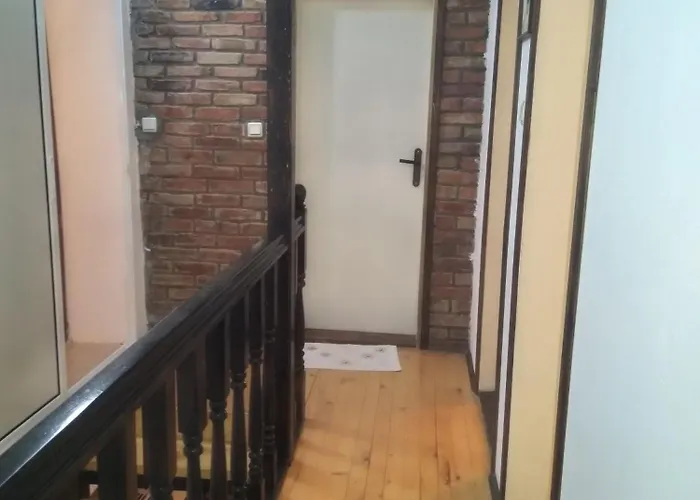 Poli Casa de hóspedes