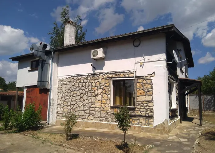 Poli Casa de hóspedes *