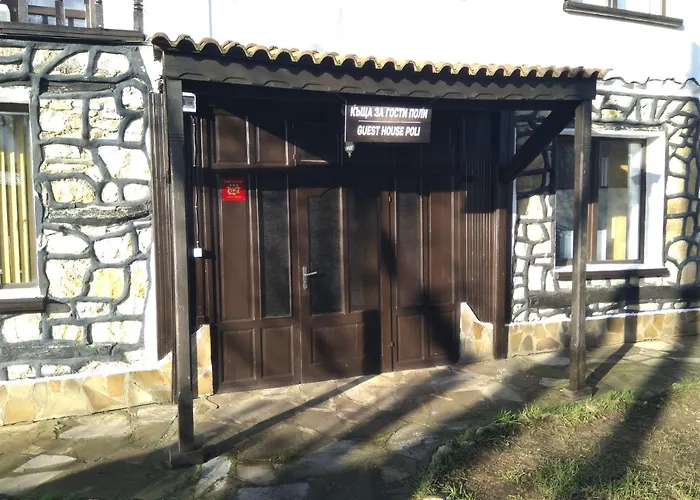 Poli Casa de hóspedes